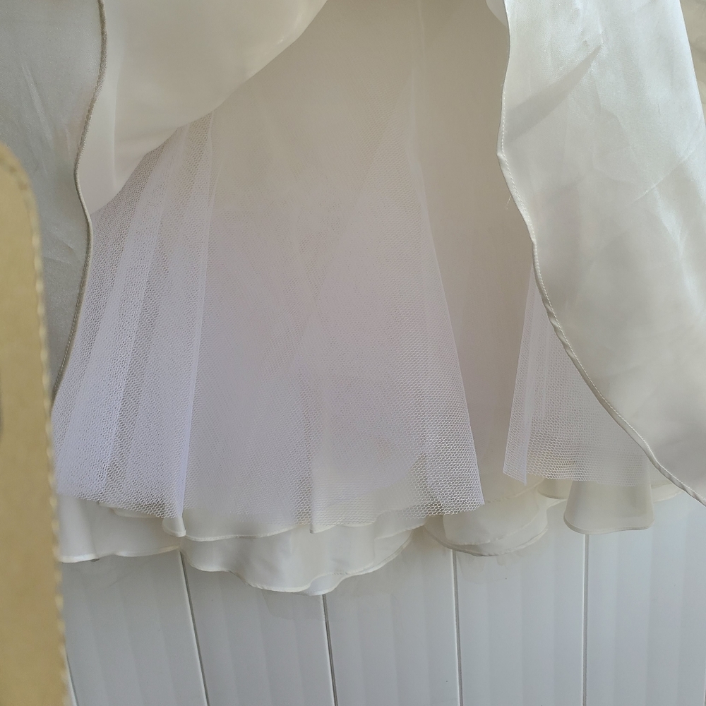SATIN ROUGE, Beautiful Retro Knee length Wedding, Prom, Party Dress - Picture 13 of 15